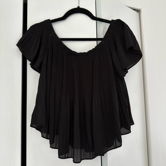 Lulus Romantic Kisses Pleated Top - Picture 2 of 3